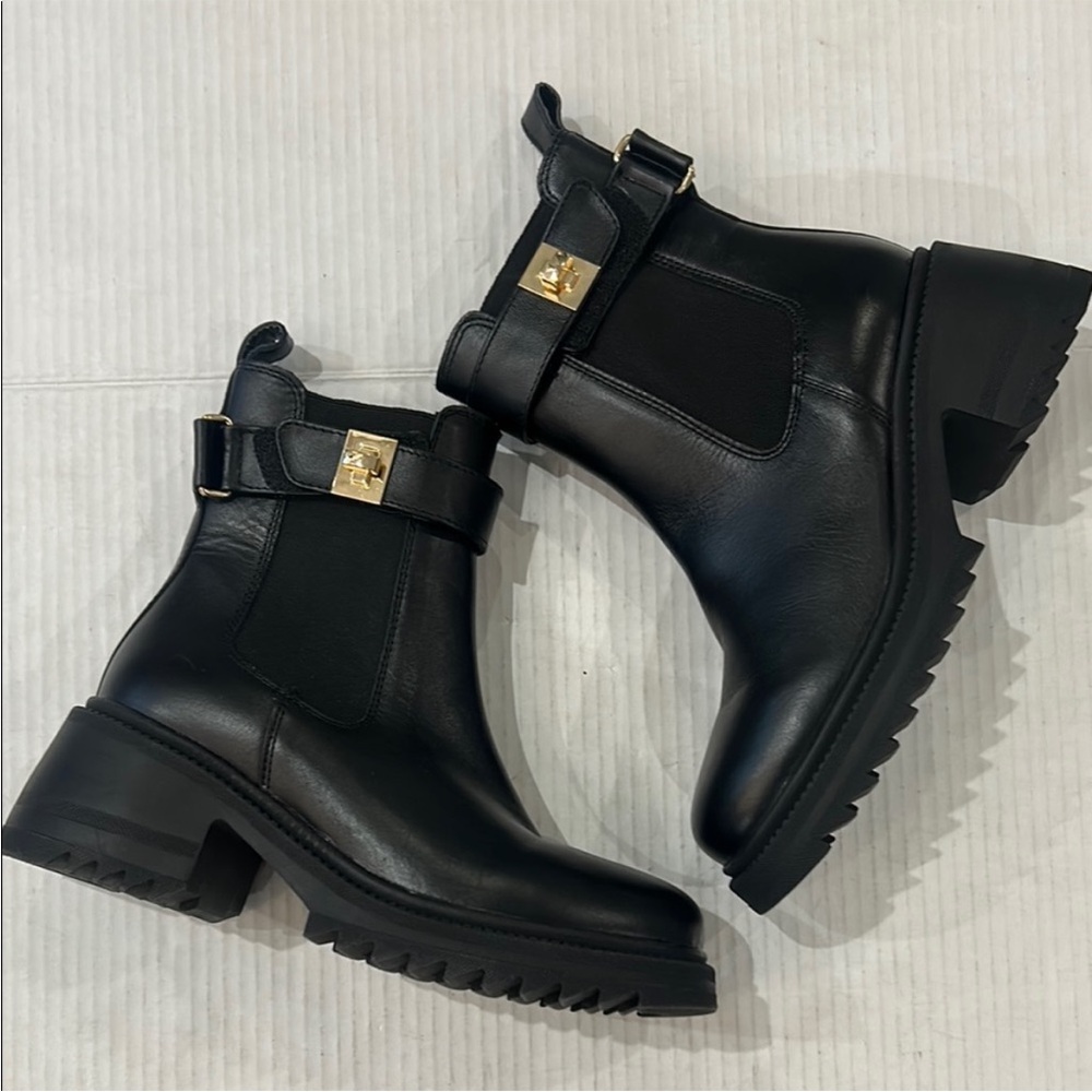 Steve Madden Gates ankle boot